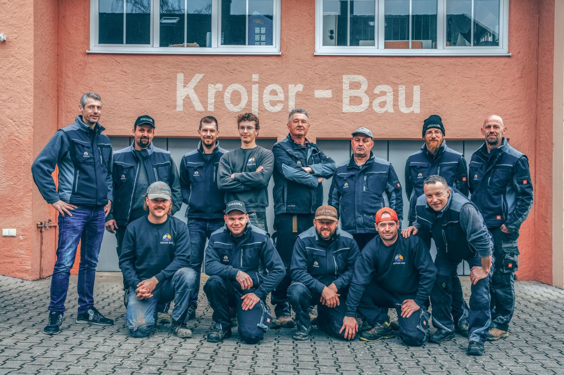 Mitarbeiter von Krojer Bau bei der Arbeit – Teamporträt 54