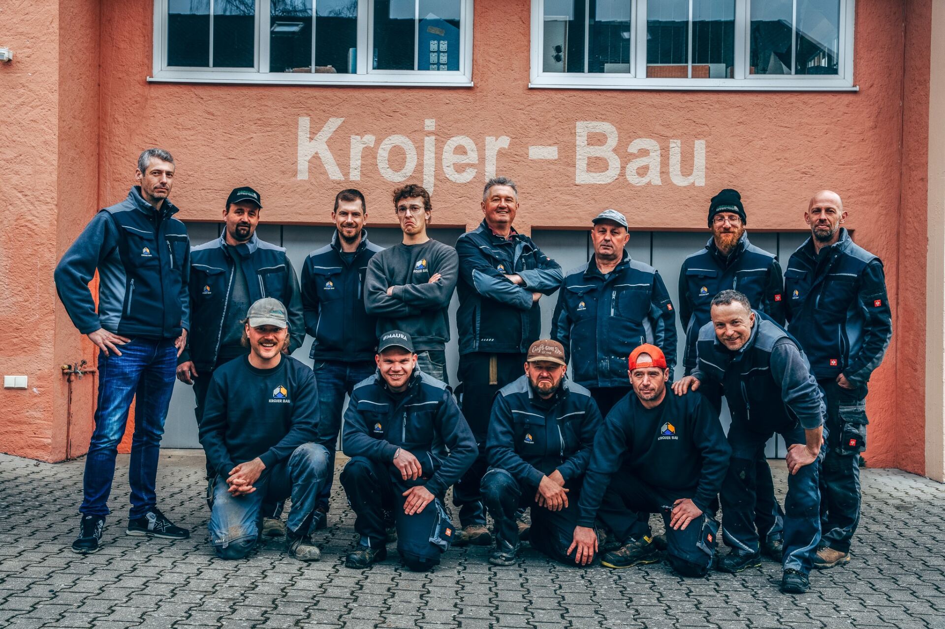 Mitarbeiter von Krojer Bau bei der Arbeit – Teamporträt 52