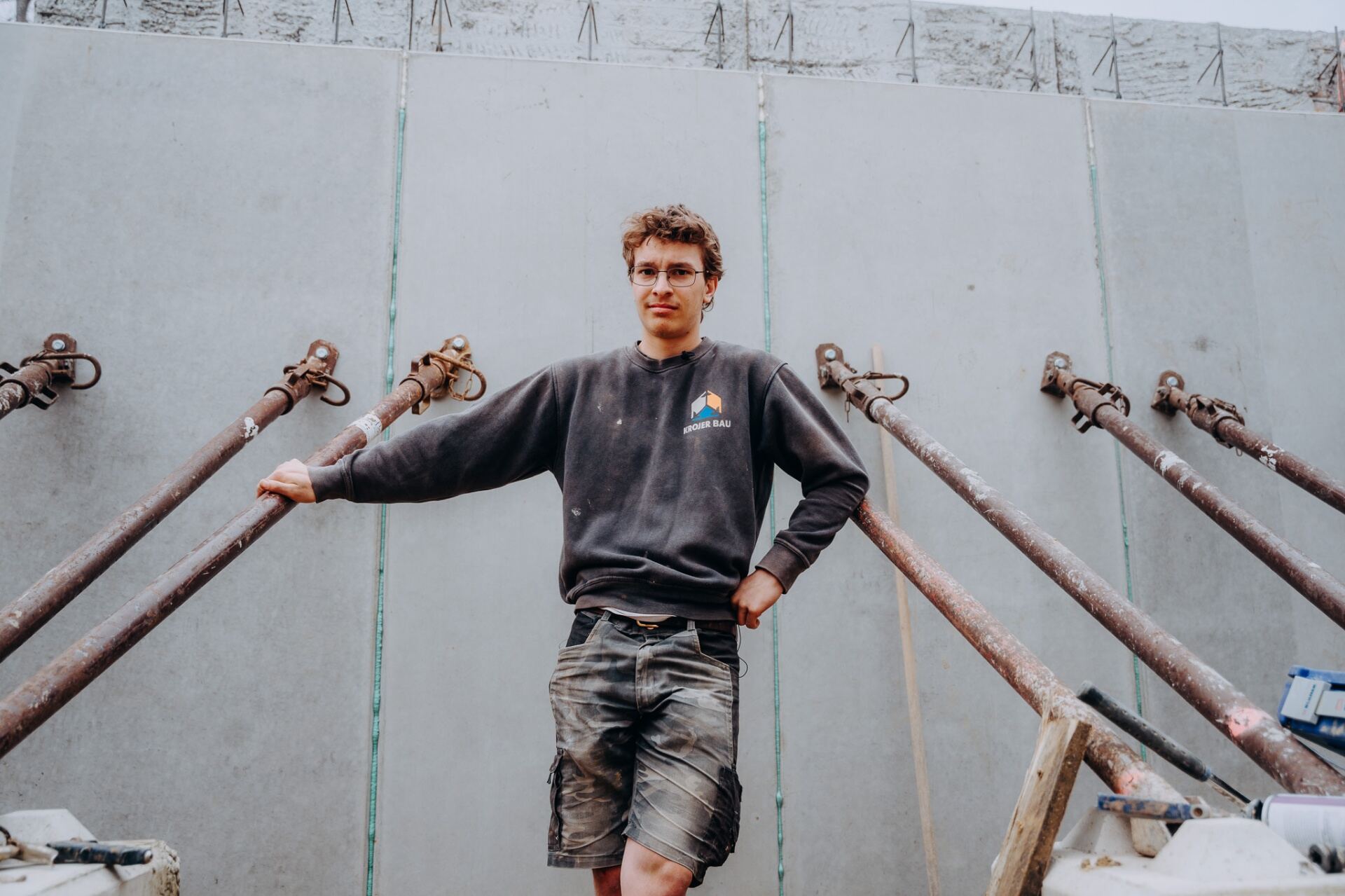 Mitarbeiter von Krojer Bau bei der Arbeit – Teamporträt 5