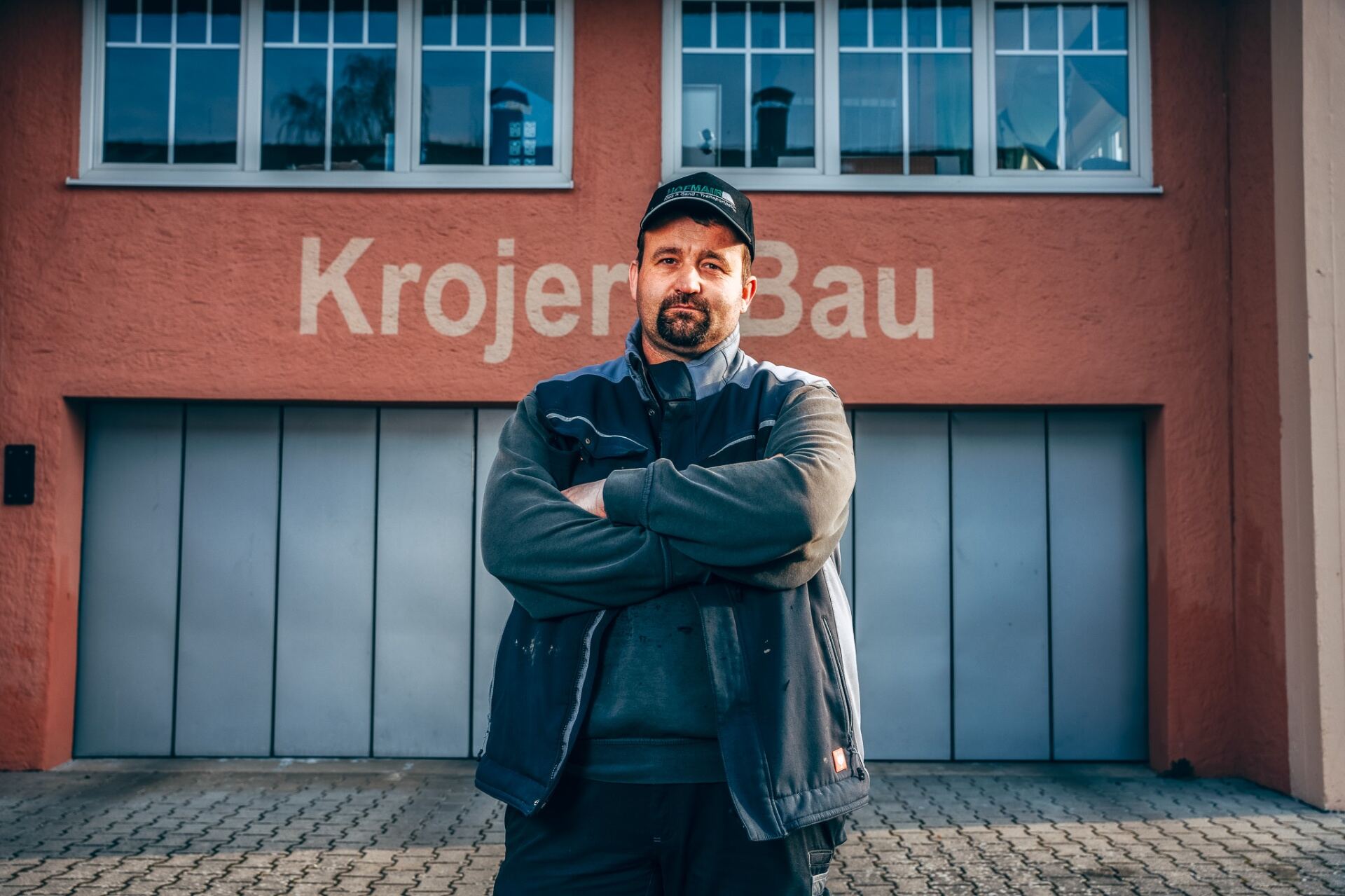 Mitarbeiter von Krojer Bau bei der Arbeit – Teamporträt 16