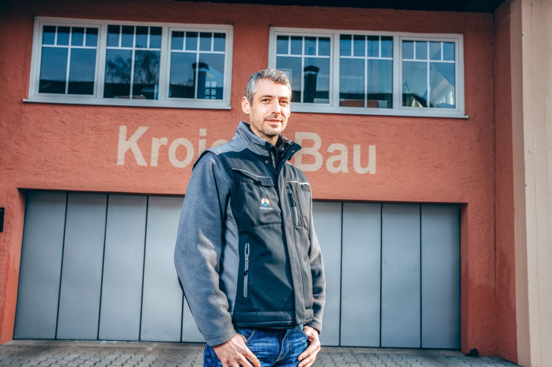Mitarbeiter von Krojer Bau bei der Arbeit – Teamporträt 29