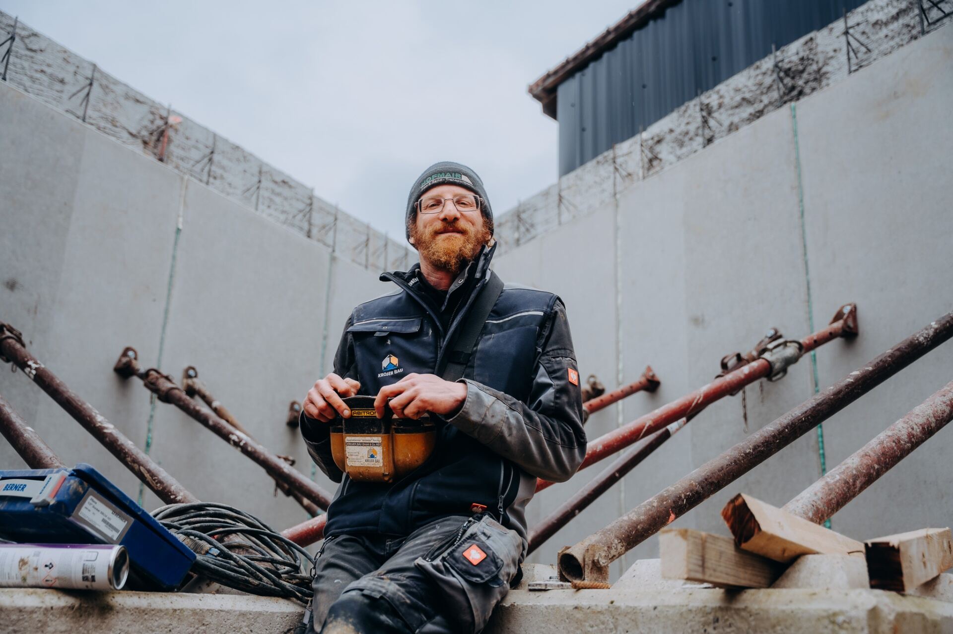 Mitarbeiter von Krojer Bau bei der Arbeit – Teamporträt 26